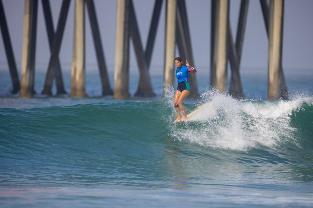Liv Stokes, Huntington Beach Longboard Classic 2023, Califórnia (EUA). Foto: WSL / Tommy Pierucki.