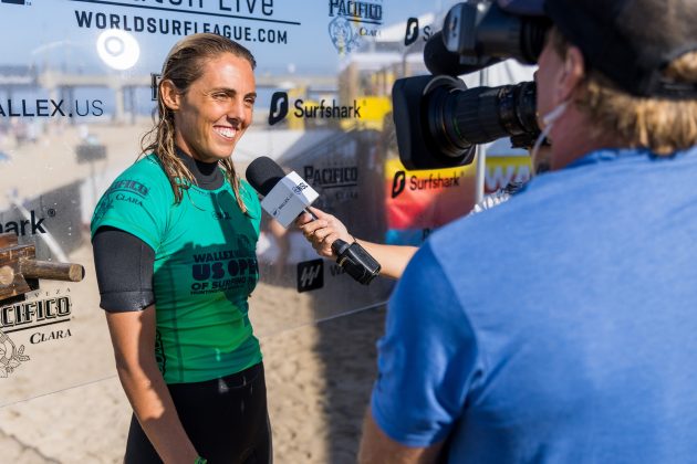 Nadia Erostarbe, US Open of Surfing 2023, Huntington Beach, Califórnia (EUA). Foto: WSL / Kenny Morris.