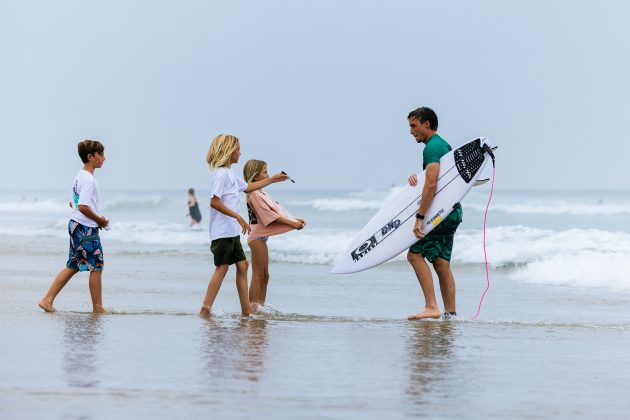 Sheldon Simkus, US Open of Surfing 2023, Huntington Beach, Califórnia (EUA). Foto: WSL / Pat Nolan.