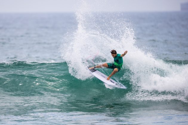 Sheldon Simkus, US Open of Surfing 2023, Huntington Beach, Califórnia (EUA). Foto: WSL / Kenny Morris.