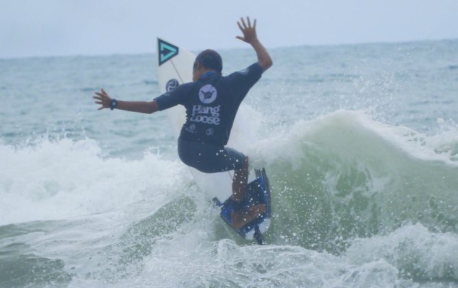 Micael Roman, Hang Loose Surf Attack, Itamambuca, Ubatuba (SP). Foto: Erik Medalha.
