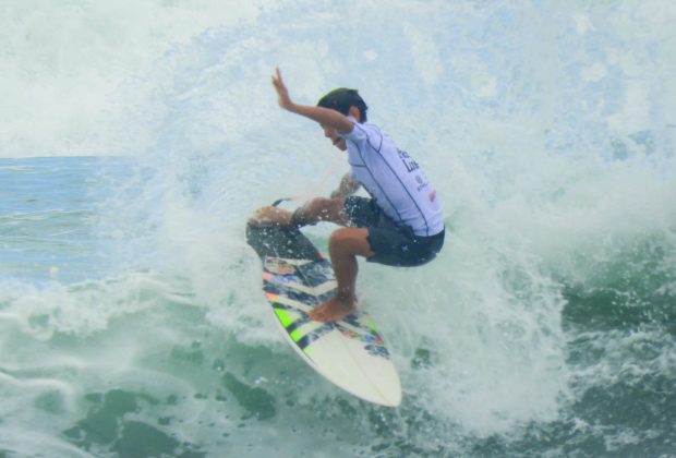 Bryan Almeida, Hang Loose Surf Attack, Itamambuca, Ubatuba (SP). Foto: Erik Medalha.