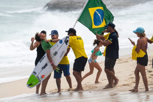 Time brasileiro, ISA World Junior Championship 2023, Praia da Macumba, Rio de Janeiro (RJ). Foto: Pablo Jimenez.