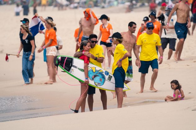 Time brasileiro, ISA World Junior Championship 2023, Praia da Macumba, Rio de Janeiro (RJ). Foto: Pablo Jimenez.