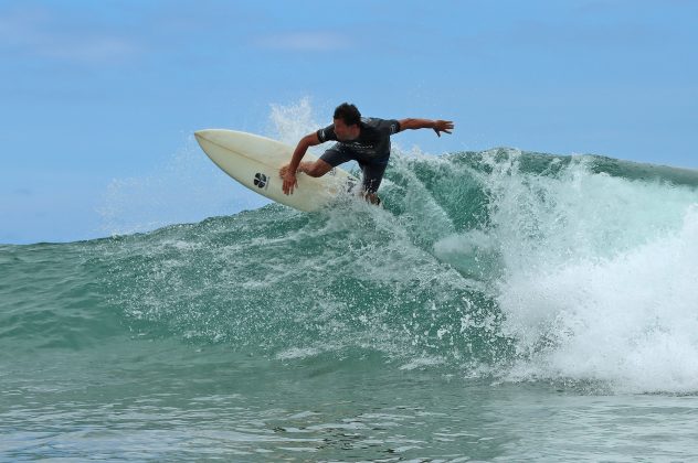 Cleber Tavares, Campeonato de Surf Comunidades Tradicionais, Praia do Bonete, Ilhabela (SP). Foto: Munir El Hage.