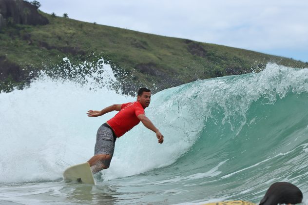 Eliel de Souza, Campeonato de Surf Comunidades Tradicionais, Praia do Bonete, Ilhabela (SP). Foto: Munir El Hage.