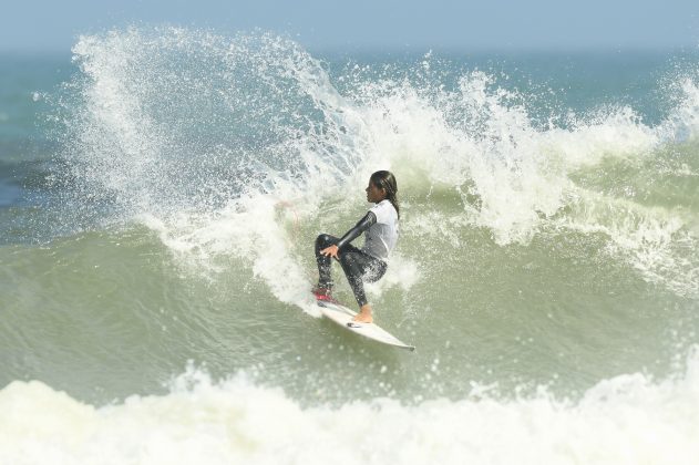 Kaynane Antunes, Circuito Surf Talentos 2023, Praia da Joaquina, Florianópolis (SC). Foto: Márcio David.