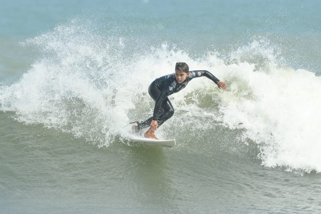 Lucas Miguel, Circuito Surf Talentos 2023, Praia da Joaquina, Florianópolis (SC). Foto: Márcio David.