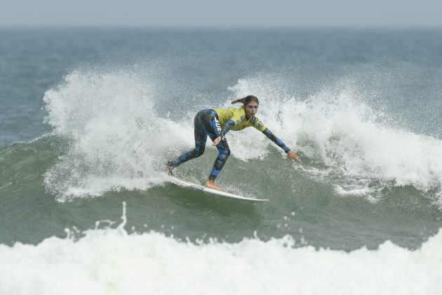 Luiza Rosa, Circuito Surf Talentos 2023, Praia da Joaquina, Florianópolis (SC). Foto: Márcio David.