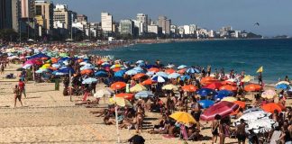 Poluição domina praias nas capitais