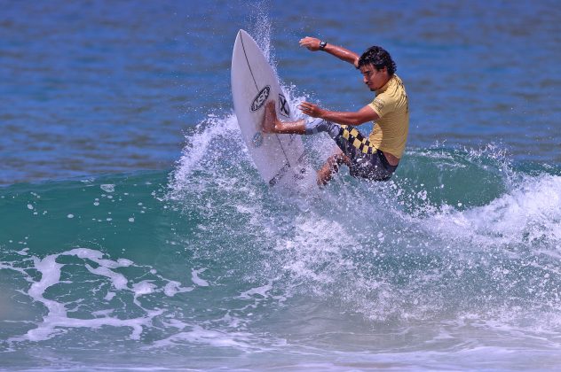 Phi Neves, Campeonato de Surf Comunidades Tradicionais, Praia do Bonete, Ilhabela (SP). Foto: Munir El Hage.