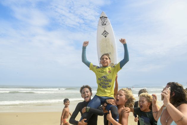 Rian Prieto, Circuito Surf Talentos 2023, Praia da Joaquina, Florianópolis (SC). Foto: Márcio David.