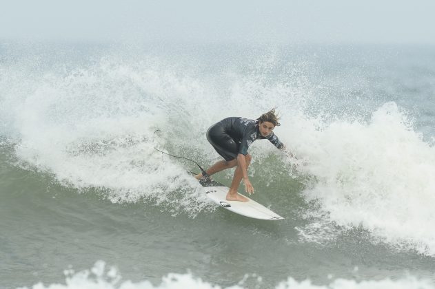 Ryan Martins, campeão Sub 16 e 18 do Circuito Surf Talentos 2023. Foto: Márcio David.