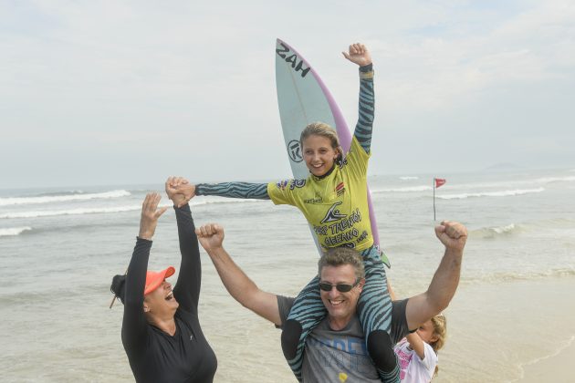 Valentina Zanoni, Circuito Surf Talentos 2023, Praia da Joaquina, Florianópolis (SC). Foto: Márcio David.