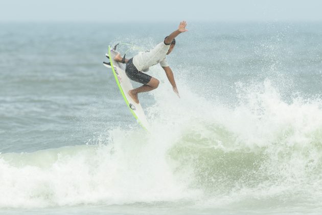 Yuri Gabriel, campeão Sub 14 do Circuito Surf Talentos 2023. Foto: Márcio David.