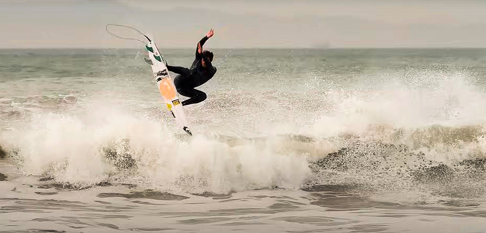 Dane Reynolds - Frame vídeo - Unseen Archived Home Clips: Daily Exports - 2024.