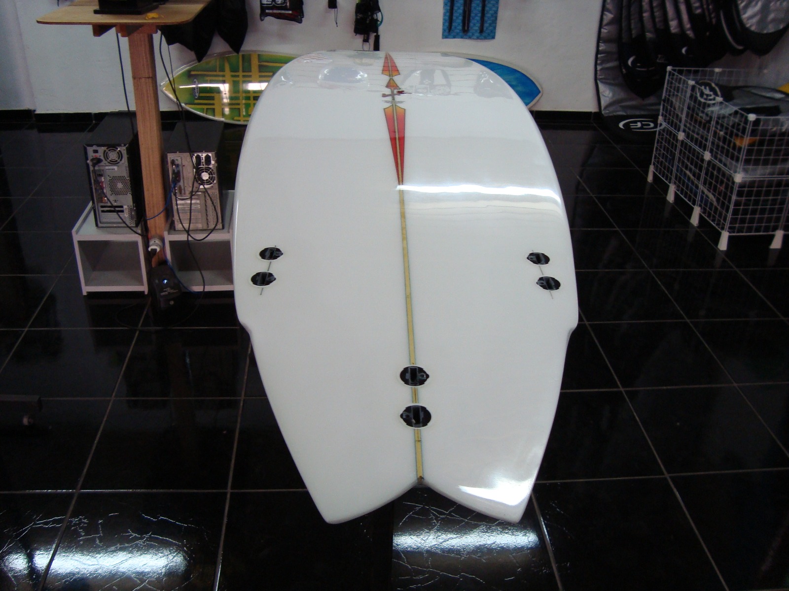 Kiko Surfboards, equipamento forjado no passado com vistas ao futuro.