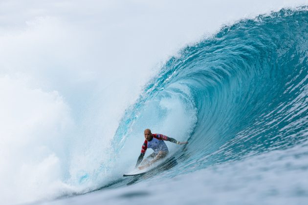 Kelly Slater, Pipe Pro 2024, North Shore de Oahu, Havaí. Foto: Brent Bielmann.