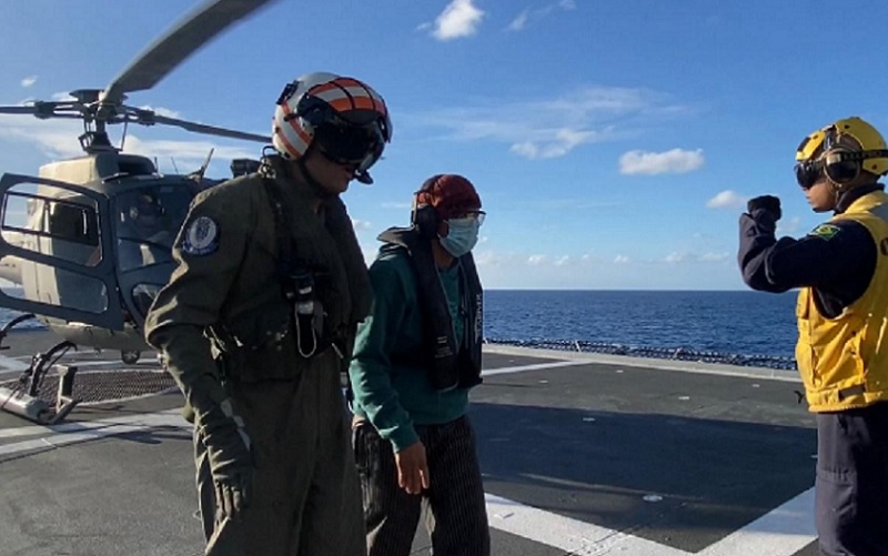 Marinha do Brasil resgata indonésio.