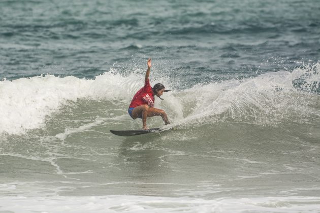 Aysha Ratto, Primeira etapa Campeonato Buziano de Surf, praia de Geribá, Búzios (RJ). Foto: Martin D' Alessandro.
