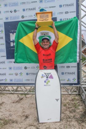 Luiz Sérgio, Brasileiro Master de Bodyboarding, Praia da Taíba, São Gonçalo do Amarante (CE). Foto: Victor Santiago.