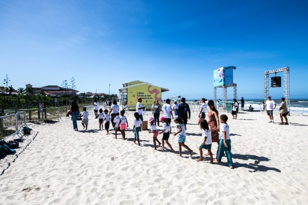 Ação ambiental, Circuito Banco do Brasil, Saquarema Surf Festival, Praia de Itaúna (RJ). Foto: WSL / Thiago Diz.