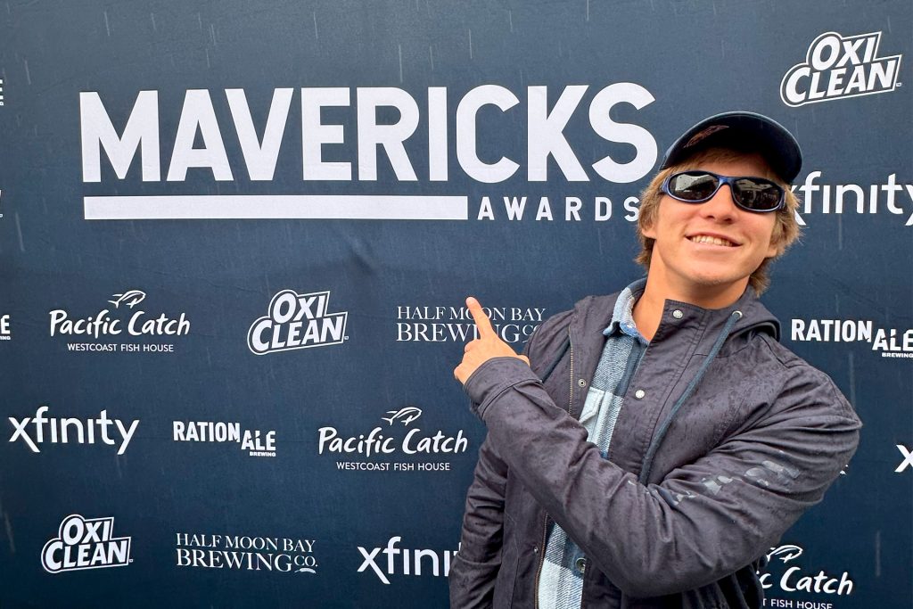 Lucas Fink recebe menção honrosa no Mavericks Awards 2023 / 2024.