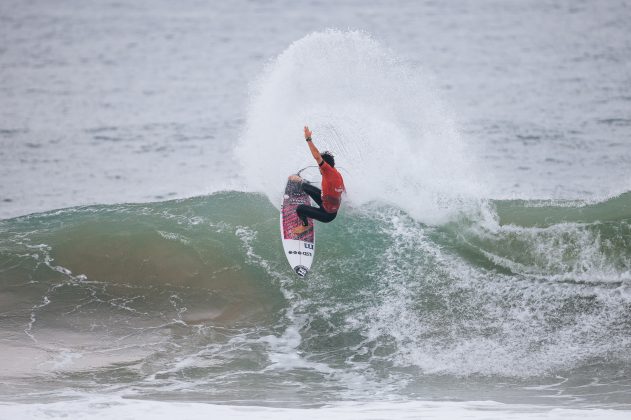 Oscar Berry, Ballito Pro 2025, Willard Beach, KwaZulu-Natal, África do Sul. Foto: WSL / Kody McGregor.