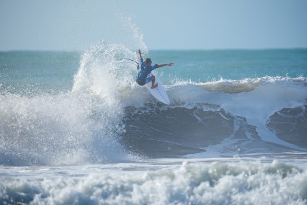 Narciso Inácio, Surf de Base 2025, Praia do Borete, Porto de Galinhas (PE). Foto: Thiago Cavalcanti.