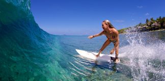 Surf de luxo nas Maldivas