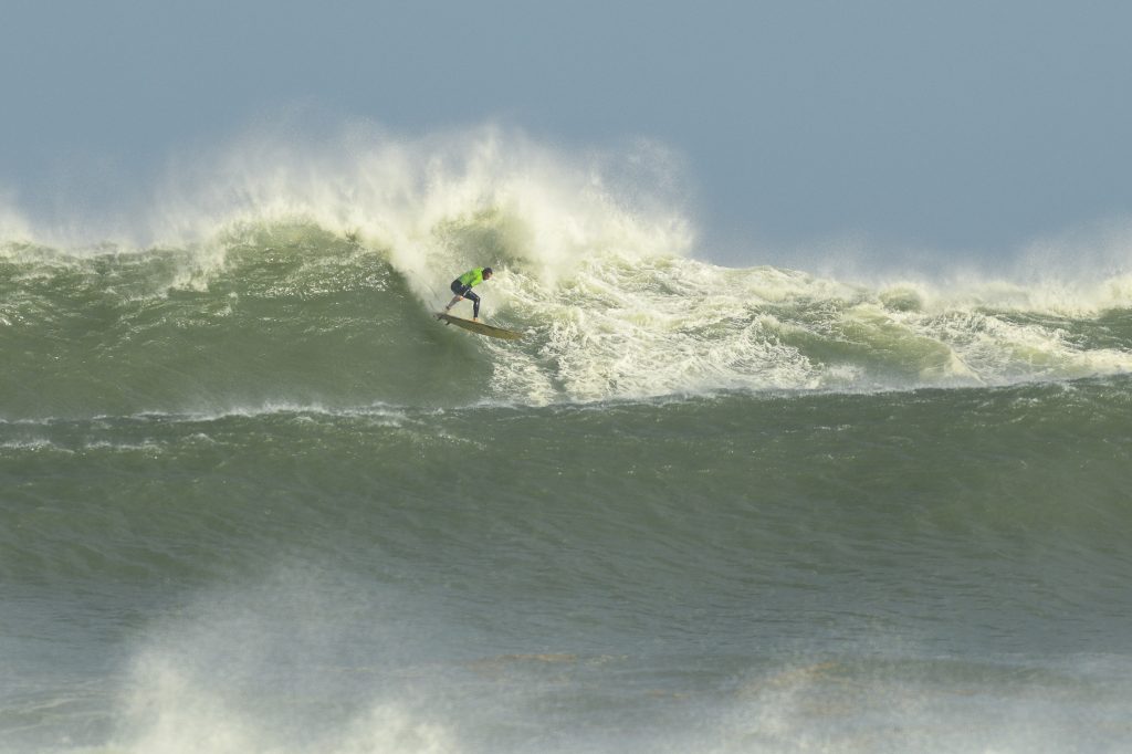 Lucas Chumbo reage na final, mas termina em segundo lugar.