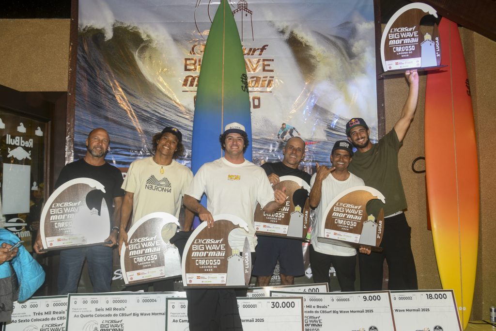 Pódio Masculino do CBSurf Big Wave Mormaii 2026.