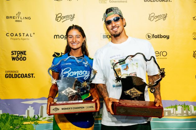 Luana Silva e Gabriel Medina, Gold Coast Pro 2026, Snapper Rocks, Queensland, Austrália. Foto: WSL / Beatriz Ryder.