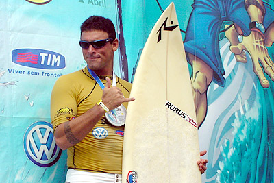 Léo Neves - SuperSurf 2004 - Pernambuco. Foto: Ricardo Macario.