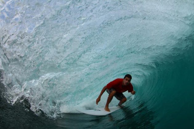Marcelo Tavares, Greenbush, Mentawai. Foto: Bruno Veiga / Liquid Eye.