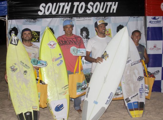 Premiação da Open Moçambique Surf 2015, praia do Moçambique, Florianópolis (SC). Foto: Basílio Ruy.