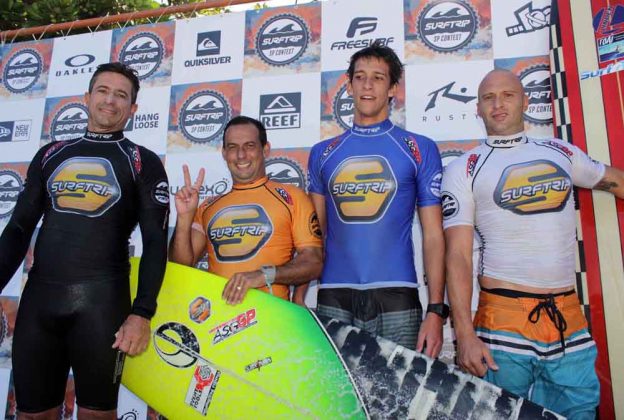 Podio long Circuito Surf Trip SP Contest. Foto: Thais Serra.
