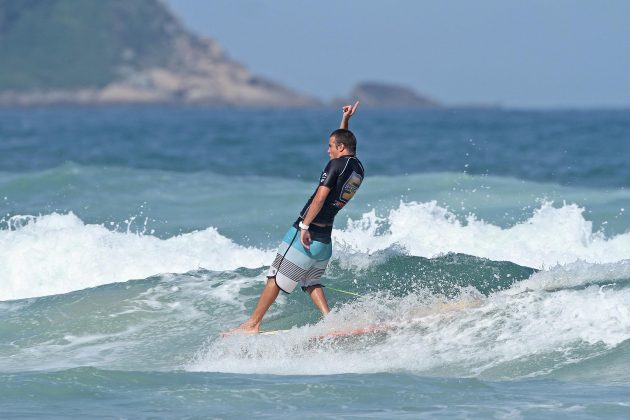 Lucas Dias Surf Trip SP Contest Foto Munir El Hage2 Circuito Surf Trip SP Contest, segunda etapa, Pitangueiras, Guarujá. Foto: Thais Serra.