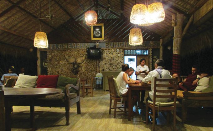 Restaurante Flonerbud Balanga. Foto: Marcelo Bueno , Indonésia. Foto: Arquivo pessoal.