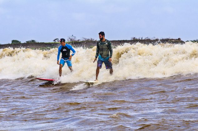 Nayson Costa e Adilton Mariano-Foto-Rick Werneck Expedição Pororoca do Marajó 2015 – Chaves - Pará. Foto: Luciano Amaral.