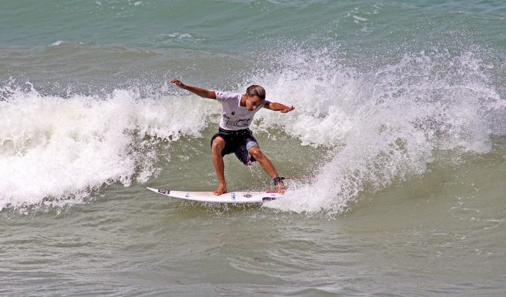 Mateus Sena - RN - Campeão Iniciante sub 14 e Vice na Mirim sub 16 na etapa e do circuito 2015 Dore Surf Kids. Foto: Eros Sena.