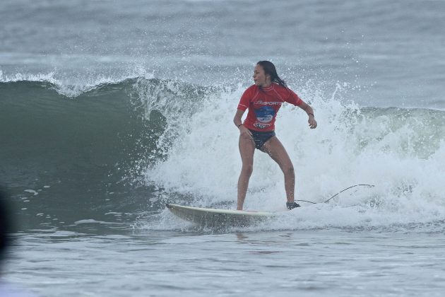 Lorrane Lima  Encontro Paulista entre Escolas de Surf. Foto: Adriana Berlinck.
