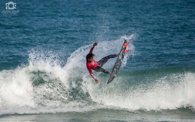 Pedro Mendes. XV Mormaii Brasiliense de Surf 2016, Garopaba (SC). Foto: Ailton Souza.