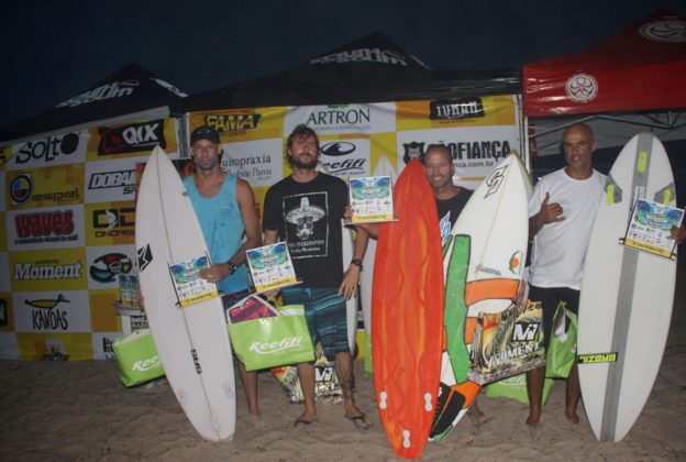 Finalistas da Master, Circuito Moçambique Surf 2016, Florianópolis (SC). Foto: Basilio Ruy.