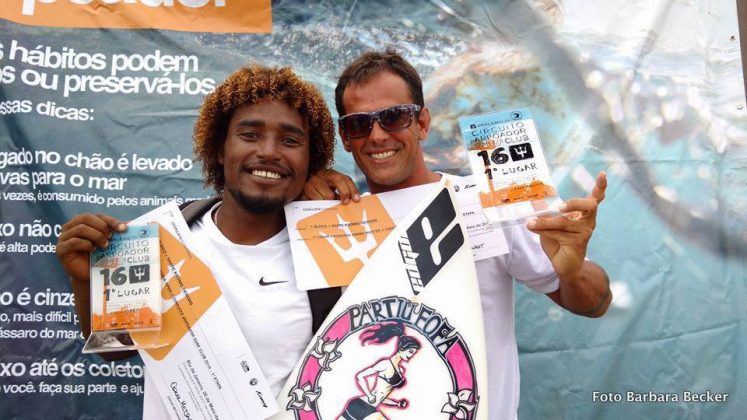 Campeões open e master, Arpoador Surf Club, Arpoador (RJ). Foto: Bárbara Becker.