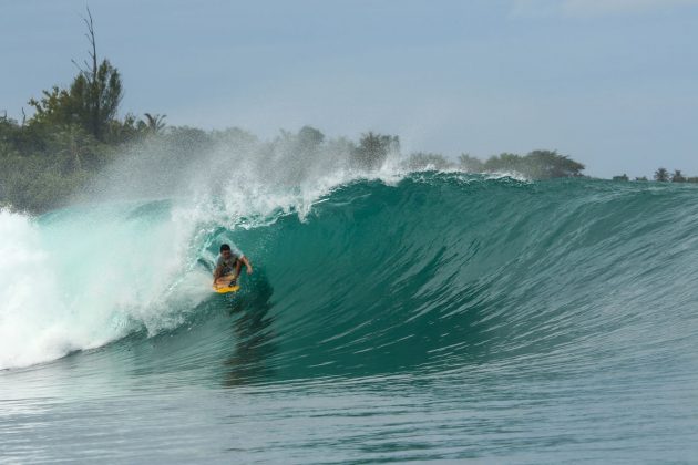 Vinicius Reinert, Greenbush, Mentawai. Foto: Bruno Veiga / Liquid Eye.