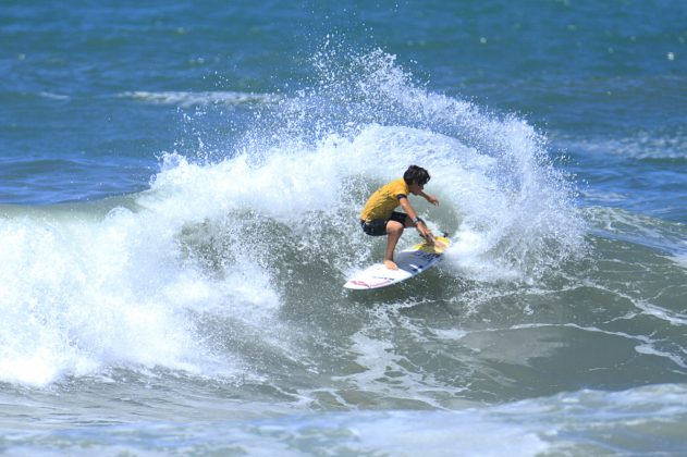 Diego Aguiar, Terceira etapa do Maresia Paulista de Surf Profissional 2016, Itamambuca, Ubatuba (SP). Foto: Renato Boulos.