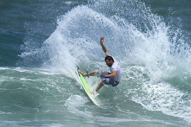 Jihad Khodr, Terceira etapa do Maresia Paulista de Surf Profissional 2016, Itamambuca, Ubatuba (SP). Foto: Renato Boulos.