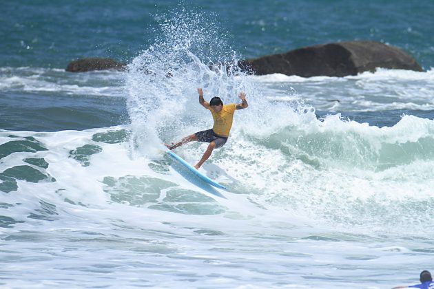Lucas Santos, Terceira etapa do Maresia Paulista de Surf Profissional 2016, Itamambuca, Ubatuba (SP). Foto: Renato Boulos.