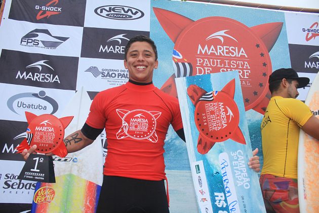 Peterson Crisanto, Terceira etapa do Maresia Paulista de Surf Profissional 2016, Itamambuca, Ubatuba (SP). Foto: Renato Boulos.